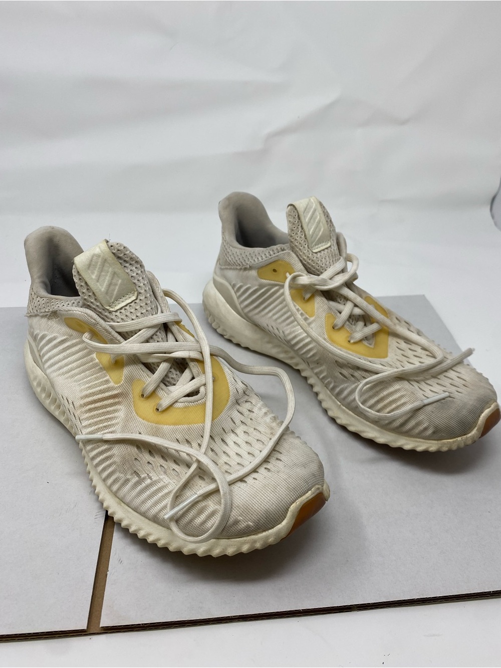 Adidas Womens Alphabounce Ivory White Running Shoes Sneakers Size 8